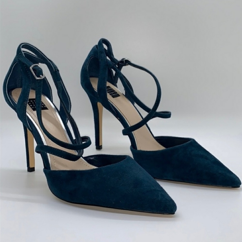 White House Black Market Pumps - Picture 3 of 11
